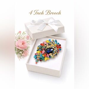 Vibrant Jewel-Toned Brooch 4” nwot